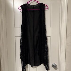 Black Lace Sleeveless Vest